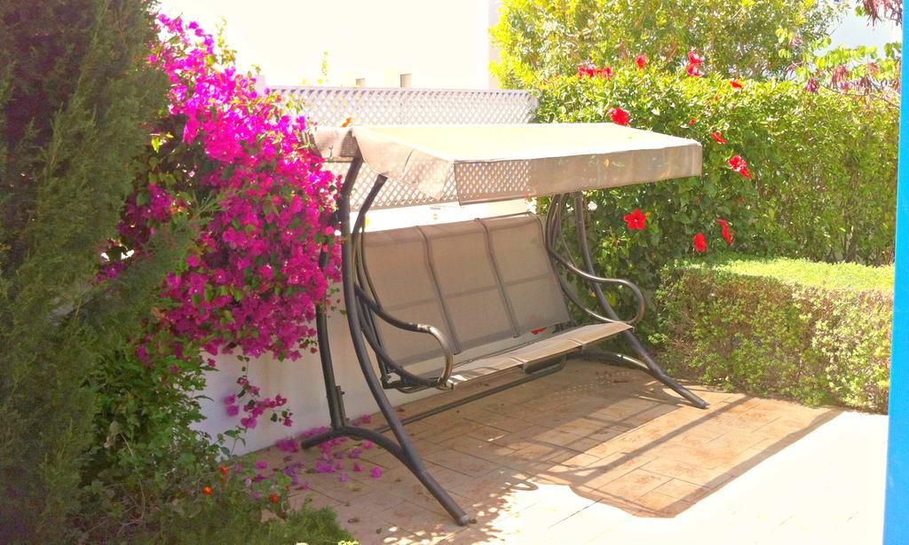 Latchi Beach Front Villa - Private Heated Pool - Amazing Uninterrupted Sea Views Polis Ngoại thất bức ảnh