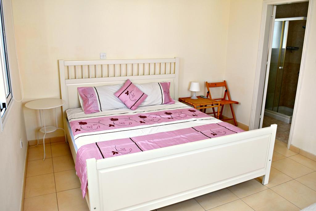 Latchi Beach Front Villa - Private Heated Pool - Amazing Uninterrupted Sea Views Polis Ngoại thất bức ảnh