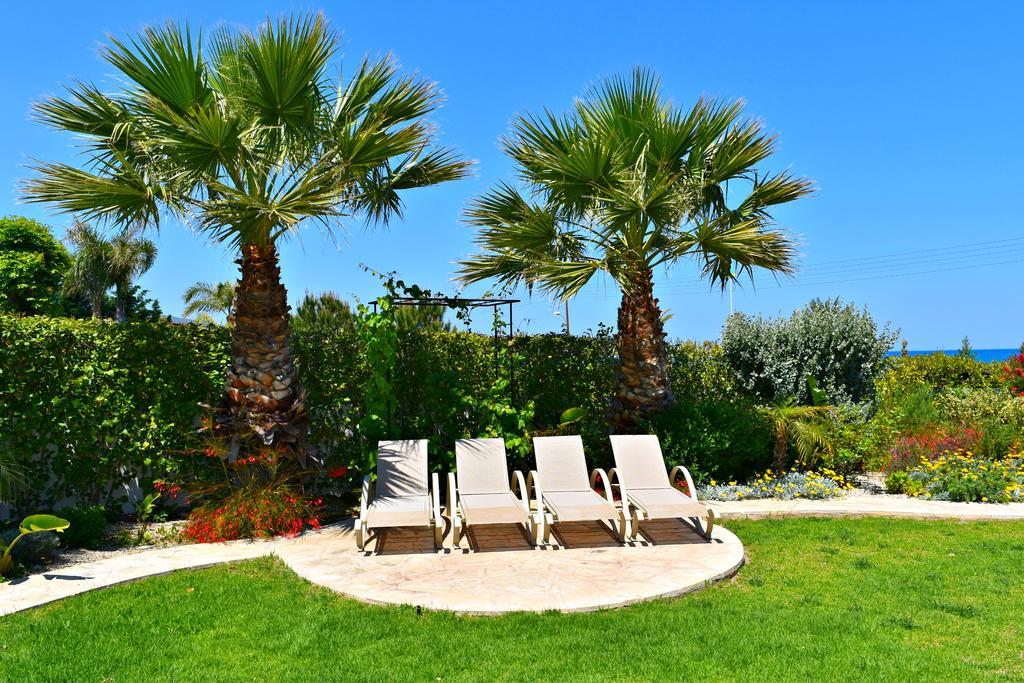 Latchi Beach Front Villa - Private Heated Pool - Amazing Uninterrupted Sea Views Polis Ngoại thất bức ảnh